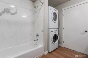 1085 103rd Ave NE, Bellevue, WA 98004 - Photo 18