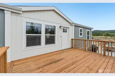 4604 Yorkshire Drive, Anacortes, WA 98221 - Photo 2