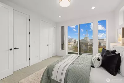 2011 Dexter Avenue N #A, Seattle, WA 98109 - Photo 12