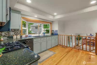 13708 175th Court NE, Redmond, WA 98052 - Photo 6