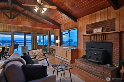 3621 Shorewood Avenue, Greenbank, WA 98253 - Photo 10