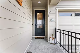 22701 SE 237th Pl, Maple Valley, WA 98038 - Photo 2