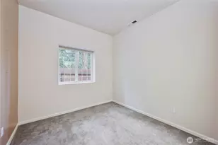 245 W St James Pl, Longview, WA 98632 - Photo 22