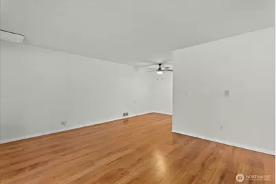 14130 SE 17 Place #C3, Bellevue, WA 98007 - Photo 12