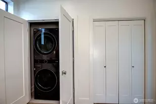 2660 9th Ave W, Seattle, WA 98119 - Photo 24