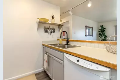 22810 30th Avenue S #C203, Des Moines, WA 98198 - Photo 12