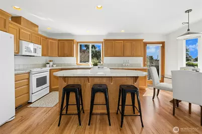 21808 87th Place W, Edmonds, WA 98026 - Photo 10