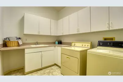 6215 59th Avenue Ct W, University Place, WA 98467 - Photo 24