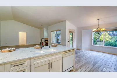 6215 59th Avenue Ct W, University Place, WA 98467 - Photo 12