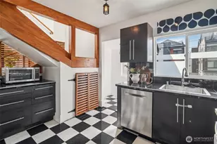 851 NW 56th St, Seattle, WA 98107 - Photo 8
