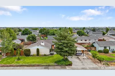 603 N Crestview Drive, Moses Lake, WA 98837 - Photo 1