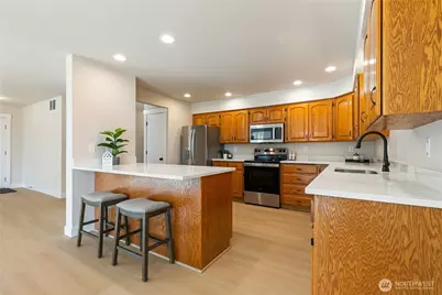 1178 E Grover Street #101, Lynden, WA 98264 - Photo 6