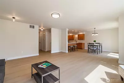 1178 E Grover Street #101, Lynden, WA 98264 - Photo 4