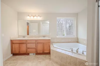 12707 12th Dr SE, Everett, WA 98208 - Photo 32