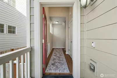 527 Pilchuck Path, Everett, WA 98201 - Photo 4