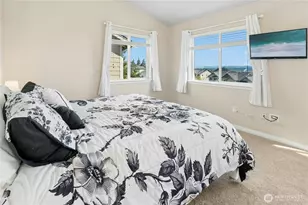 527 Pilchuck Path, Everett, WA 98201 - Photo 18
