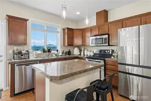527 Pilchuck Path, Everett, WA 98201 - Photo 10