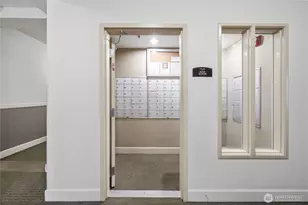 13301 SE 79th Pl, Newcastle, WA 98059 - Photo 24