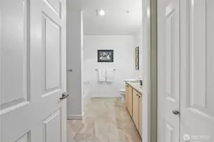 13301 SE 79th Pl, Newcastle, WA 98059 - Photo 14