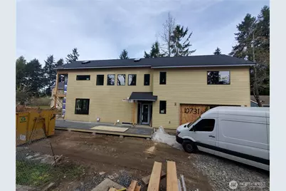 10731 B 17th Avenue NE, Seattle, WA 98125 - Photo 6