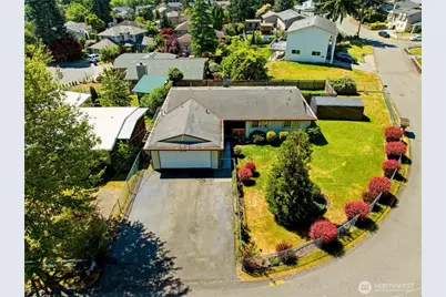 3020 206th Place SW, Lynnwood, WA 98036 - Photo 2