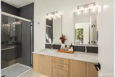 10829 11th Avenue NE, Seattle, WA 98125 - Photo 20