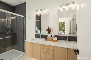 10829 11th Ave NE, Seattle, WA 98125 - Photo 20