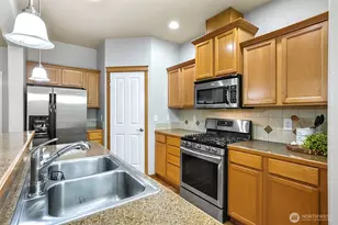 1912 106th Ave SE, Lake Stevens, WA 98258 - Photo 10