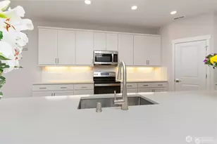 8426 31st Pl NE, Marysville, WA 98270 - Photo 10