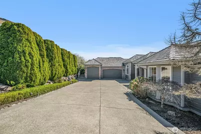 15423 SE 58th St, Bellevue, WA 98006 - Photo 2