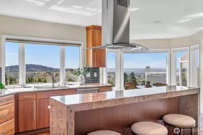 15423 SE 58th St, Bellevue, WA 98006 - Photo 12