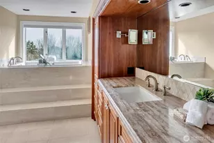 4911 Harbor Ln, Everett, WA 98203 - Photo 32