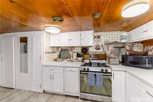 17 Thompson Point Rd, Port Angeles, WA 98363 - Photo 8