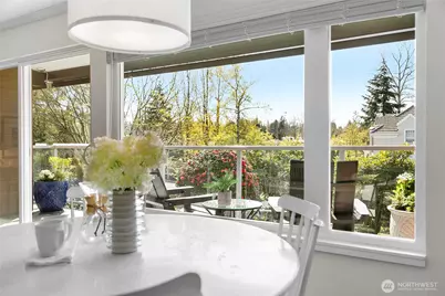 2501 Canterbury Lane E #221, Seattle, WA 98112 - Photo 12