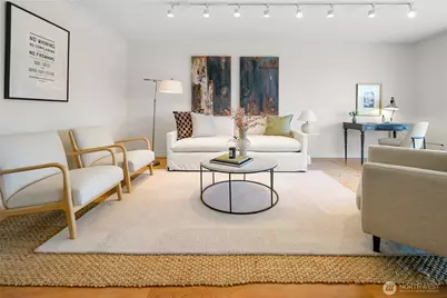 2501 Canterbury Lane E #221, Seattle, WA 98112 - Photo 2