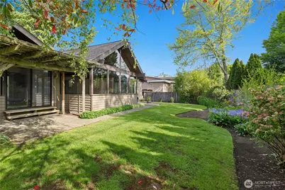 2258 40th Avenue E, Seattle, WA 98112 - Photo 28