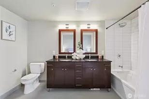 76 Cedar St, Seattle, WA 98121 - Photo 12