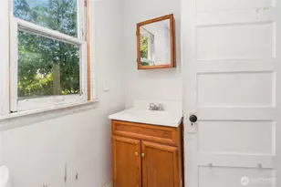 251 E Arden St, Port Hadlock-Irondale, WA 98339 - Photo 14