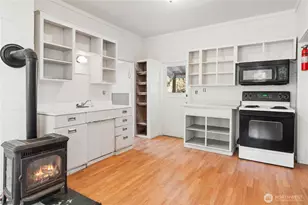 251 E Arden St, Port Hadlock-Irondale, WA 98339 - Photo 6