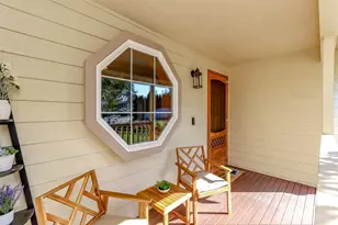 9120 Kelly Ct NE, Lacey, WA 98516 - Photo 2