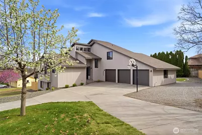 4001 S Olson Pl, Kennewick, WA 99337 - Photo 1