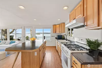 17888 Cobahud Road, La Conner, WA 98257 - Photo 12