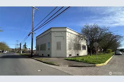 975 Hemlock Street Ct, Longview, WA 98632 - Photo 1