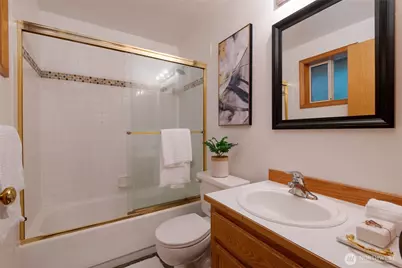 8608 Main Street, Edmonds, WA 98026 - Photo 16