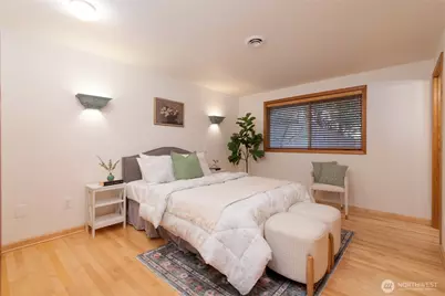 8608 Main Street, Edmonds, WA 98026 - Photo 14