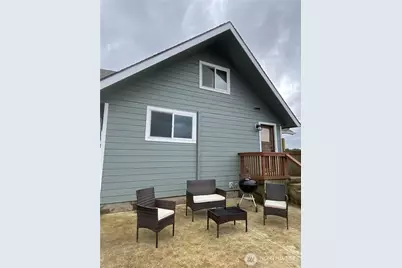 823 Broadway Avenue, South Bend, WA 98586 - Photo 6