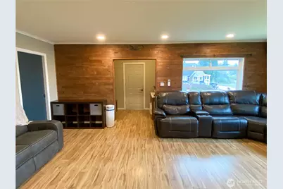 823 Broadway Avenue, South Bend, WA 98586 - Photo 12