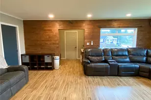 823 Broadway Ave, South Bend, WA 98586 - Photo 12