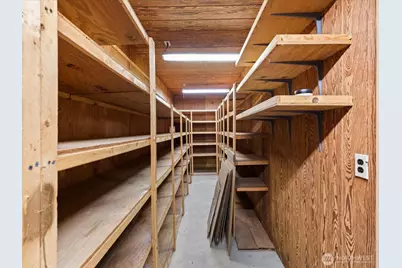 1035 Oakes Ave, Everett, WA 98201 - Photo 24