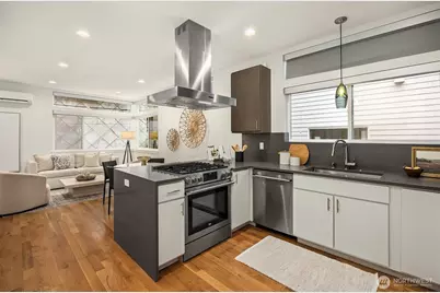 2005 Dexter Avenue N #B, Seattle, WA 98109 - Photo 10
